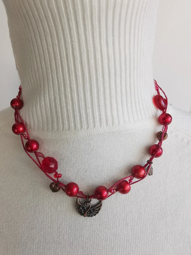 Dámský náhrdelník Marielle na krk HandMade.